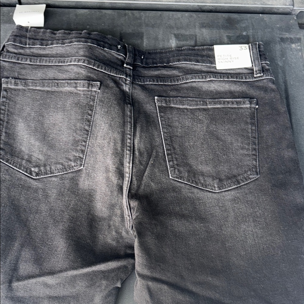Black Distressed Forever 21 Women Jeans - Picture 4 of 4